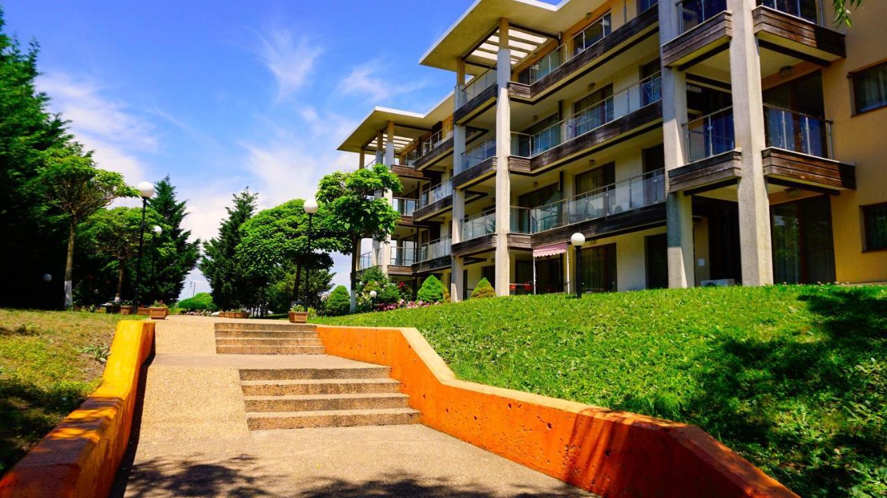 Морски Апартаменти Джулай Морнинг - July Morning Sea View Apartments Kavarna Eksteriør bilde
