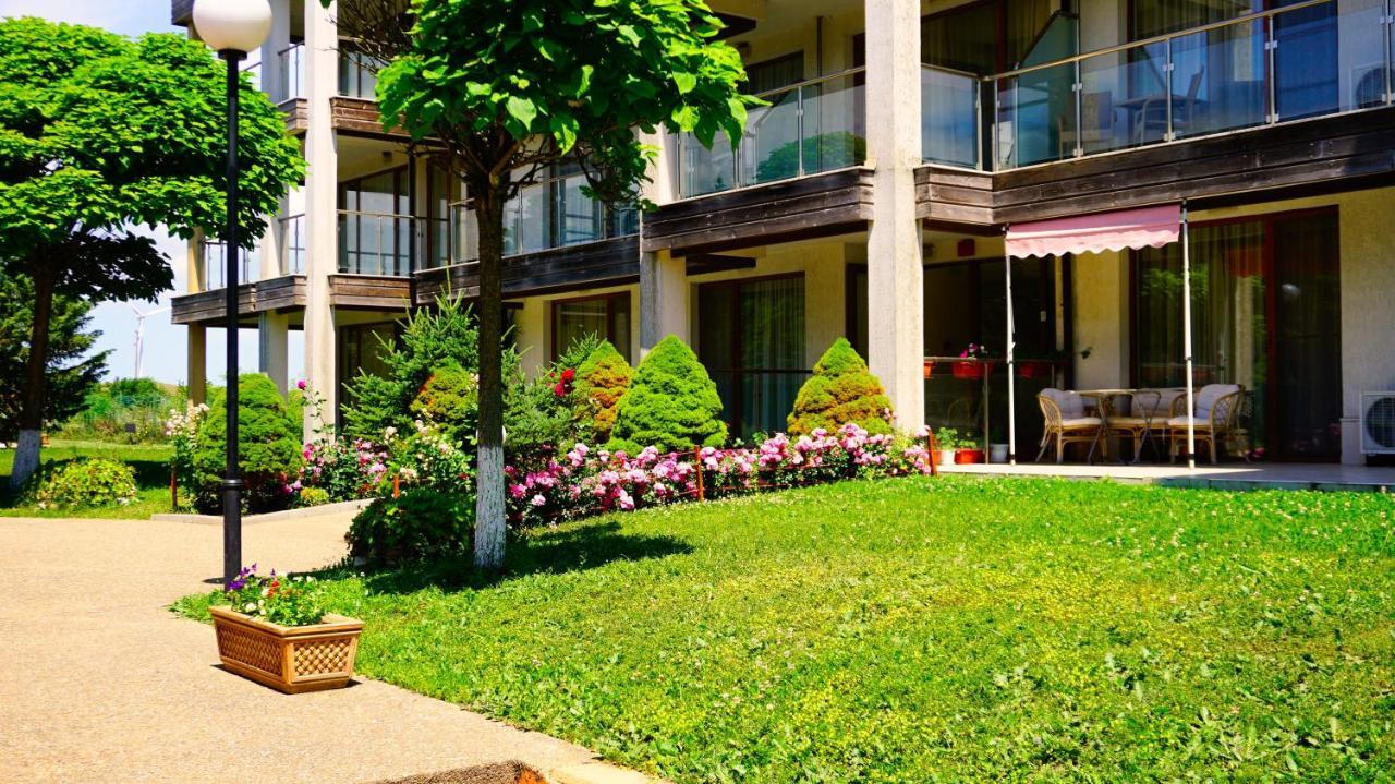 Морски Апартаменти Джулай Морнинг - July Morning Sea View Apartments Kavarna Eksteriør bilde
