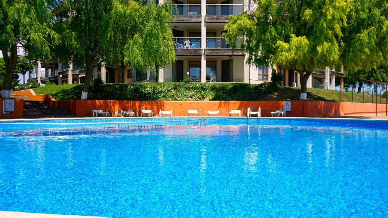 Морски Апартаменти Джулай Морнинг - July Morning Sea View Apartments Kavarna Eksteriør bilde