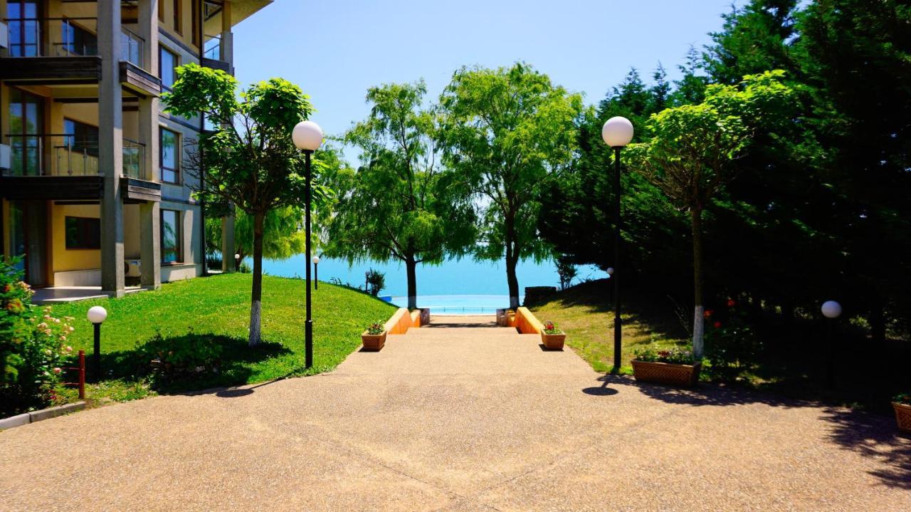 Морски Апартаменти Джулай Морнинг - July Morning Sea View Apartments Kavarna Eksteriør bilde