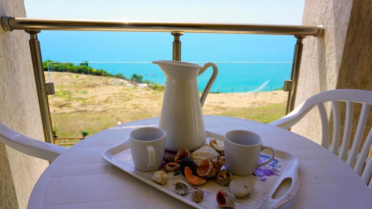 Морски Апартаменти Джулай Морнинг - July Morning Sea View Apartments Kavarna Eksteriør bilde