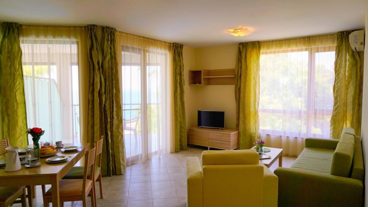 Морски Апартаменти Джулай Морнинг - July Morning Sea View Apartments Kavarna Eksteriør bilde