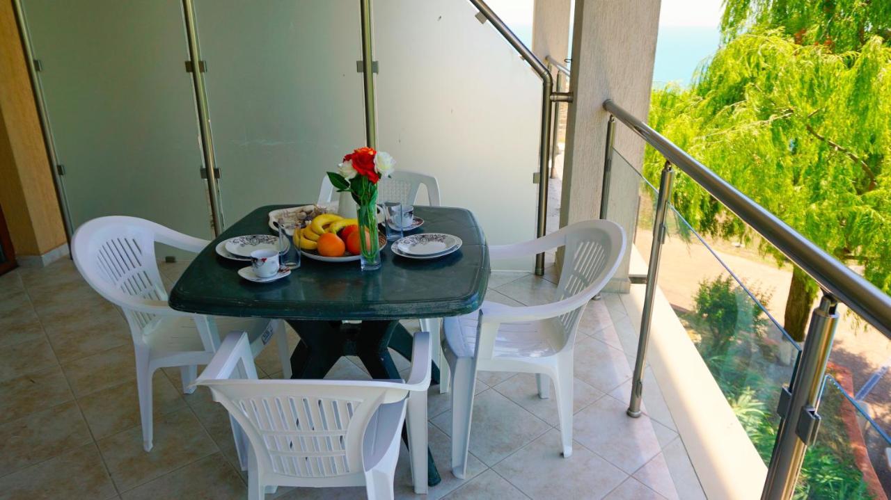 Морски Апартаменти Джулай Морнинг - July Morning Sea View Apartments Kavarna Eksteriør bilde