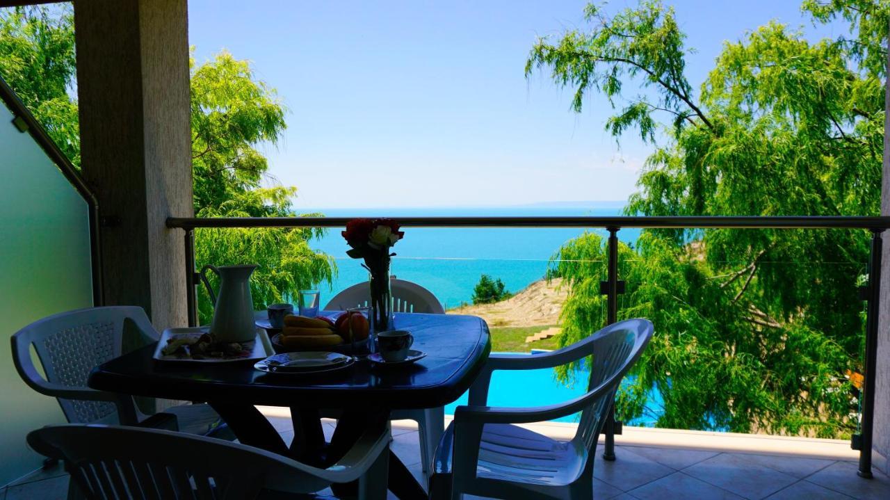 Морски Апартаменти Джулай Морнинг - July Morning Sea View Apartments Kavarna Eksteriør bilde